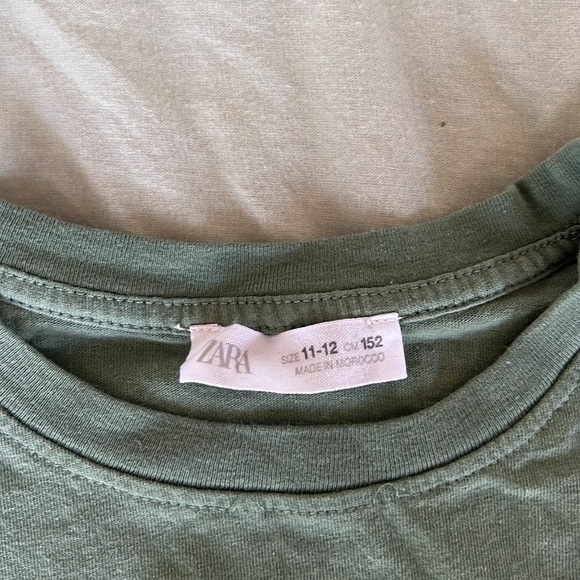 Zara green graphic tee - Picture 4 of 4